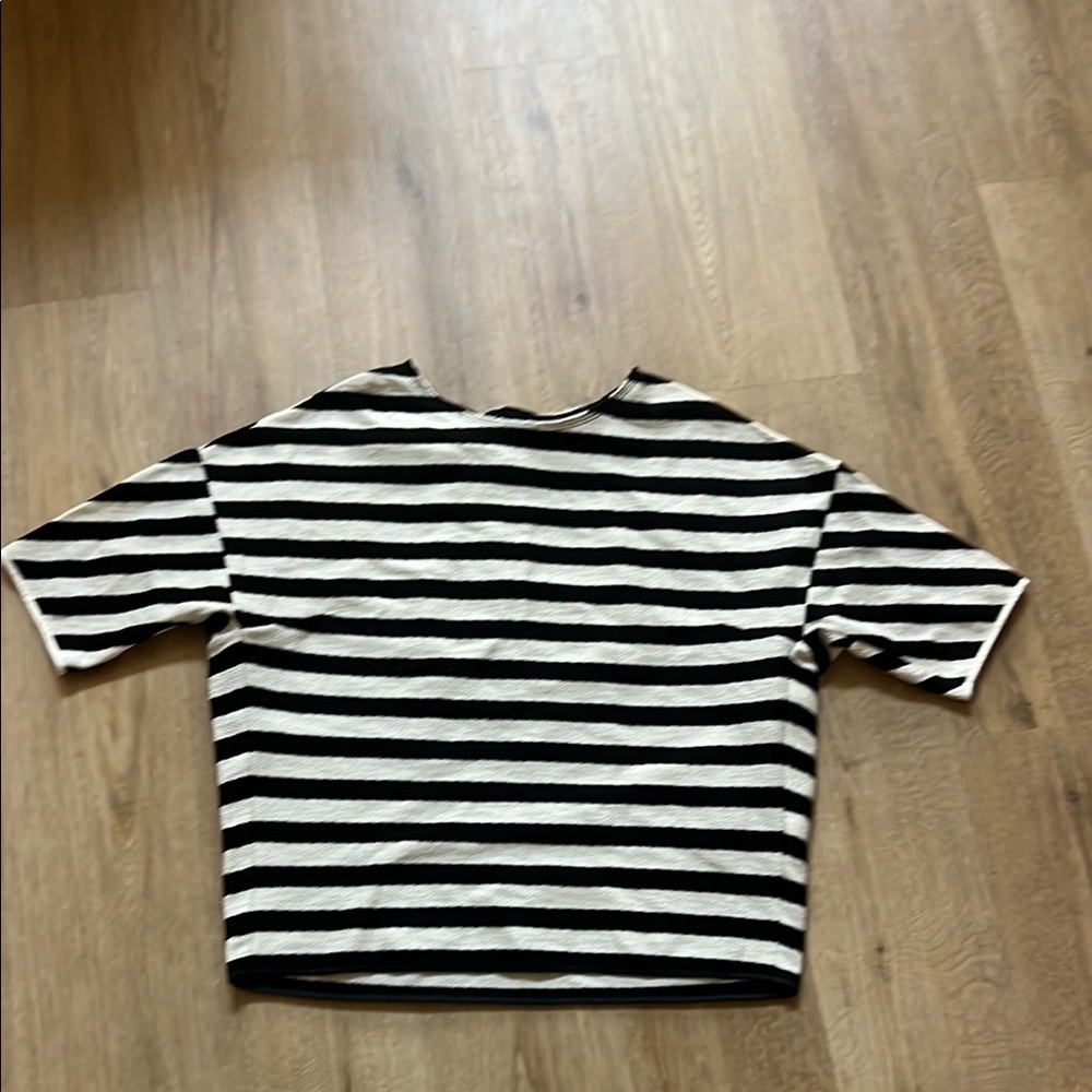 ODEEH Black and White Striped Short Sleeve Blouse Size 36